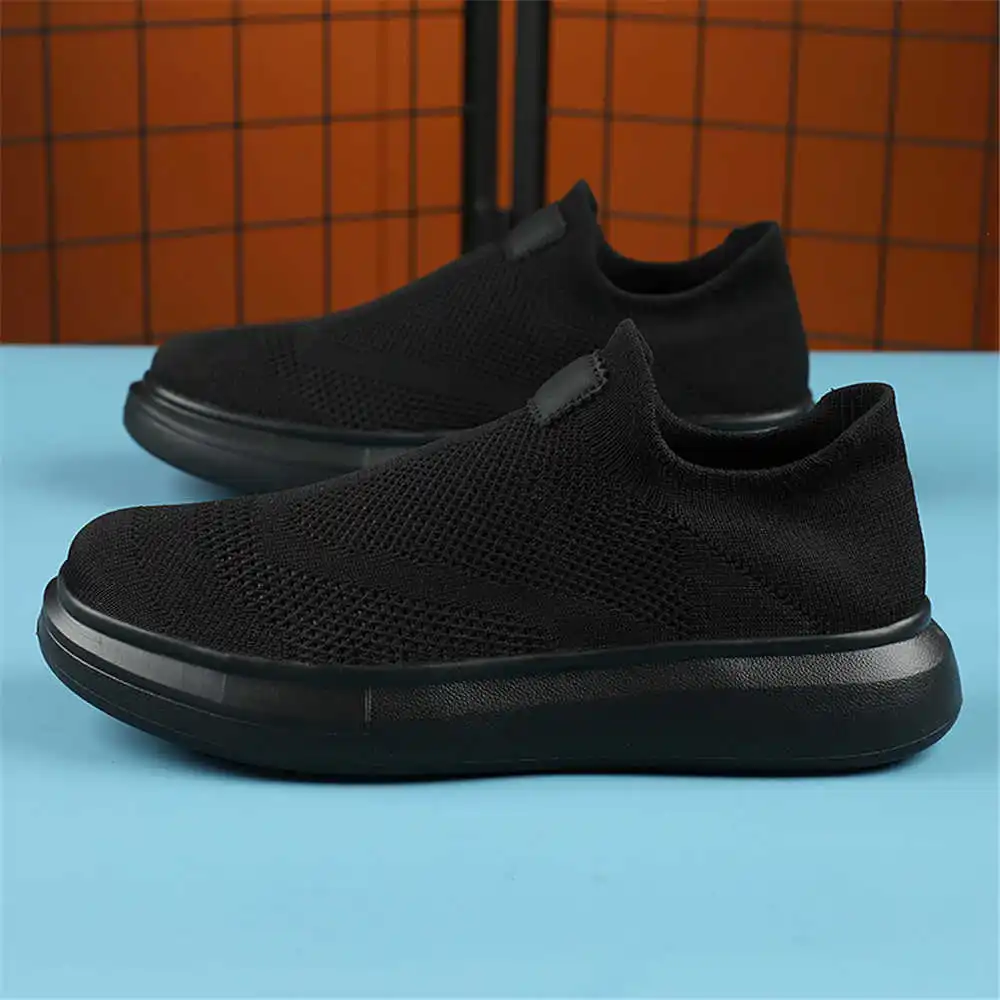 Calze con plateau scarpe marro - Luxury Lifestyle Shows recensione e prezzo
