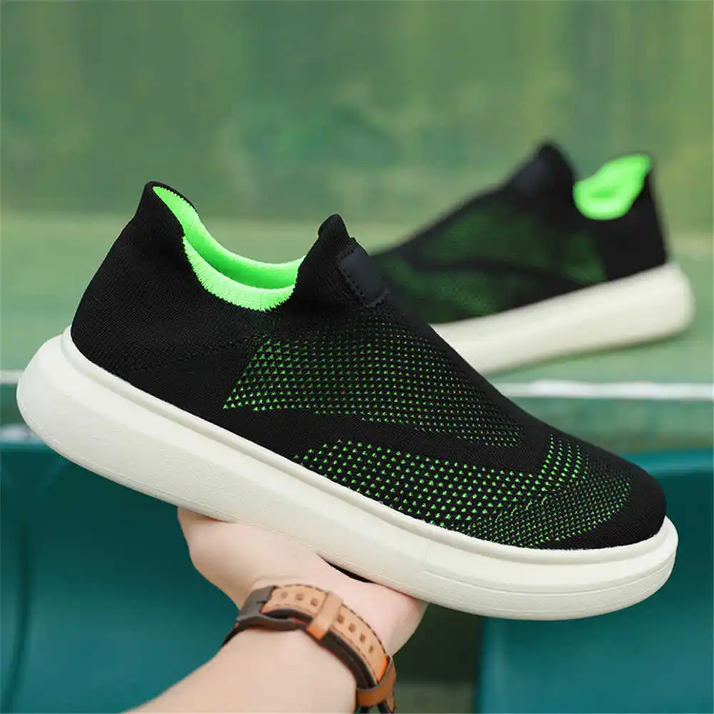 Calze con plateau scarpe marro - Luxury Lifestyle Shows recensione e prezzo
